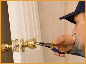 Hyde Park Locksmith Service Hyde Park, MA 617-531-0261 Hyde Park Locksmith Service Hyde Park, MA 617-531-0261